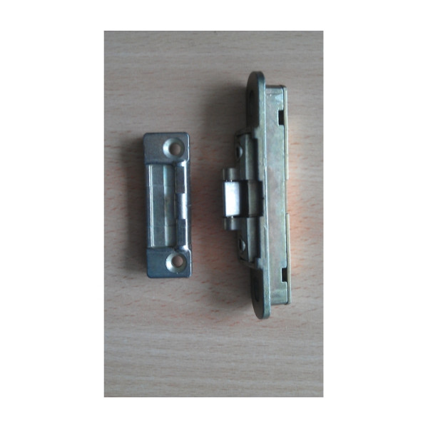 Additional clamp for wooden windows