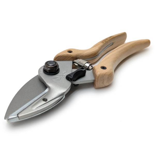 6.107 Original LÖWE NATURAL dārza šķēres